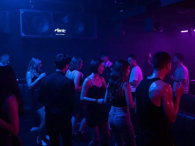 Ultimate Guide to London Nightlife: Best Clubs, Bars, and Unique Experiences