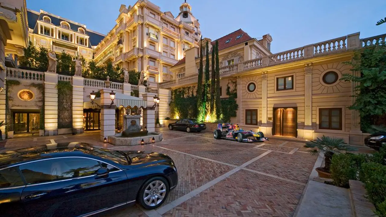 Nightlife in Monaco: Where the Rich and Famous Let Loose