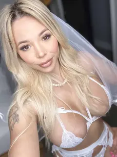 Aubrey escort in Paris