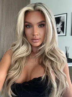 Eriana escort in Paris