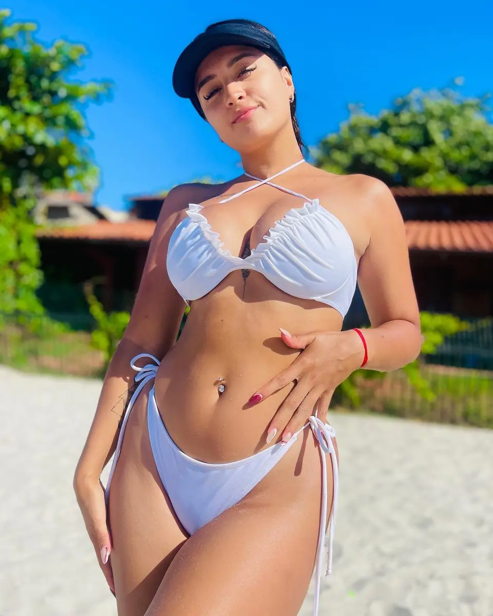 Gabrielle escort in Paris