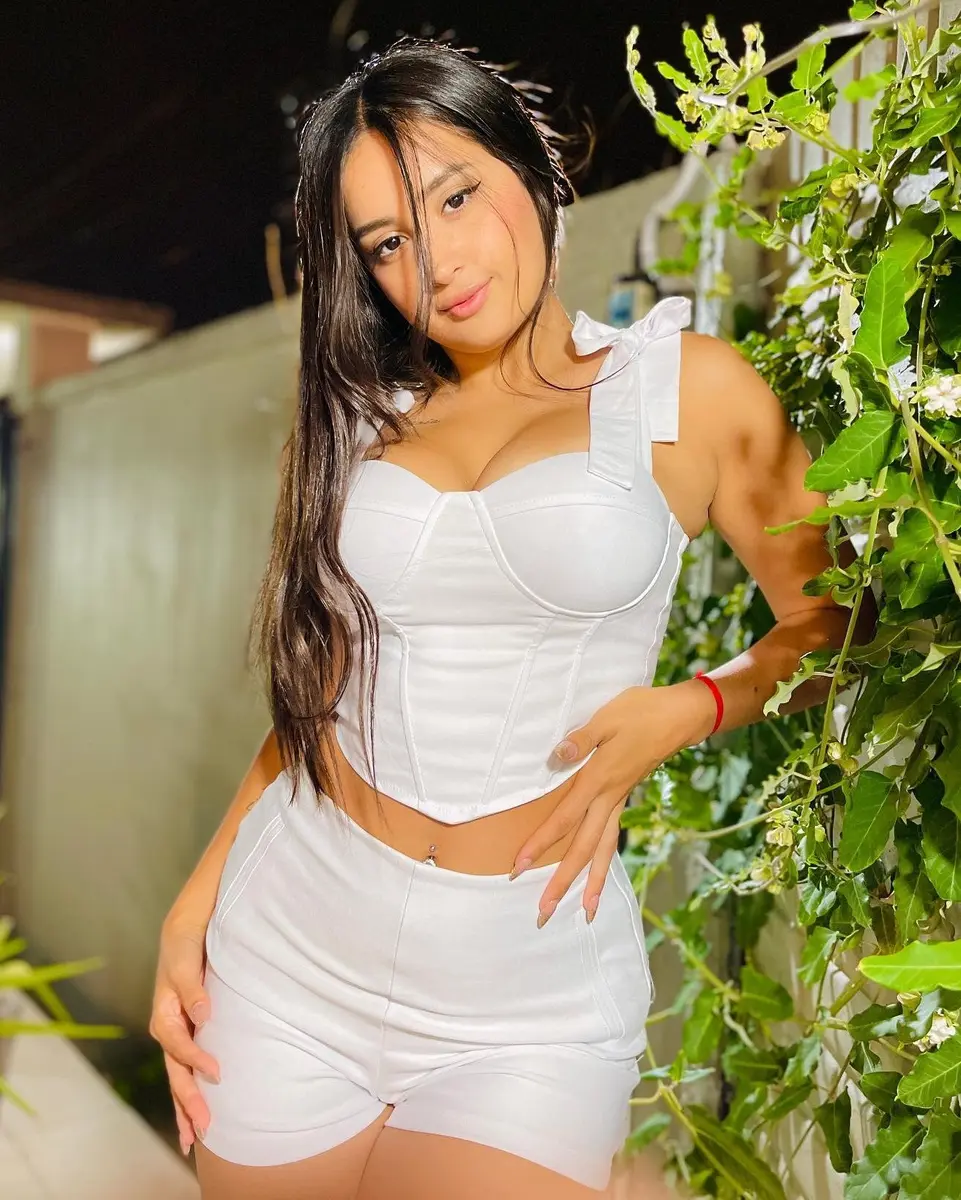 Gabrielle escort in Paris