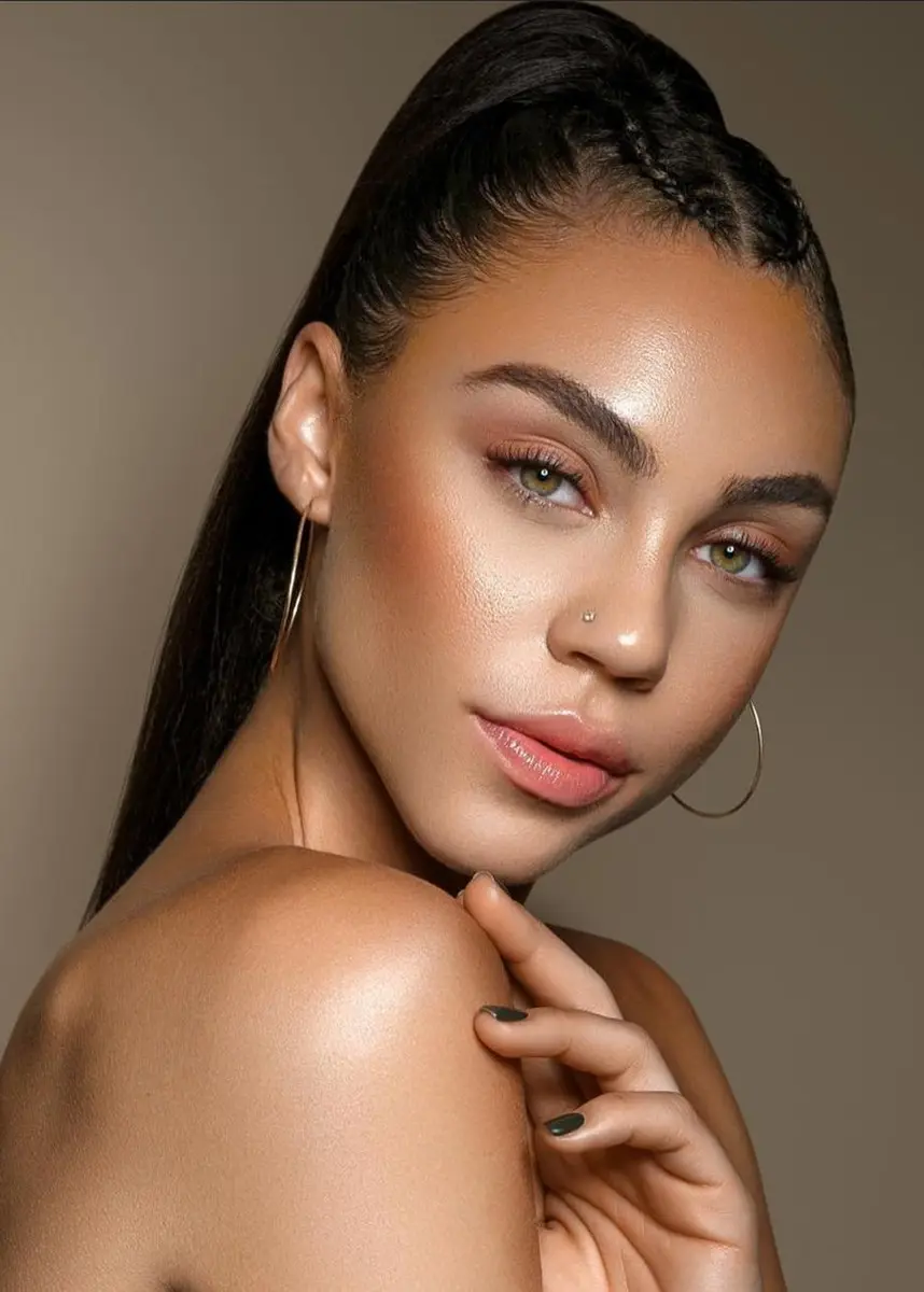 Makayla escort in Paris