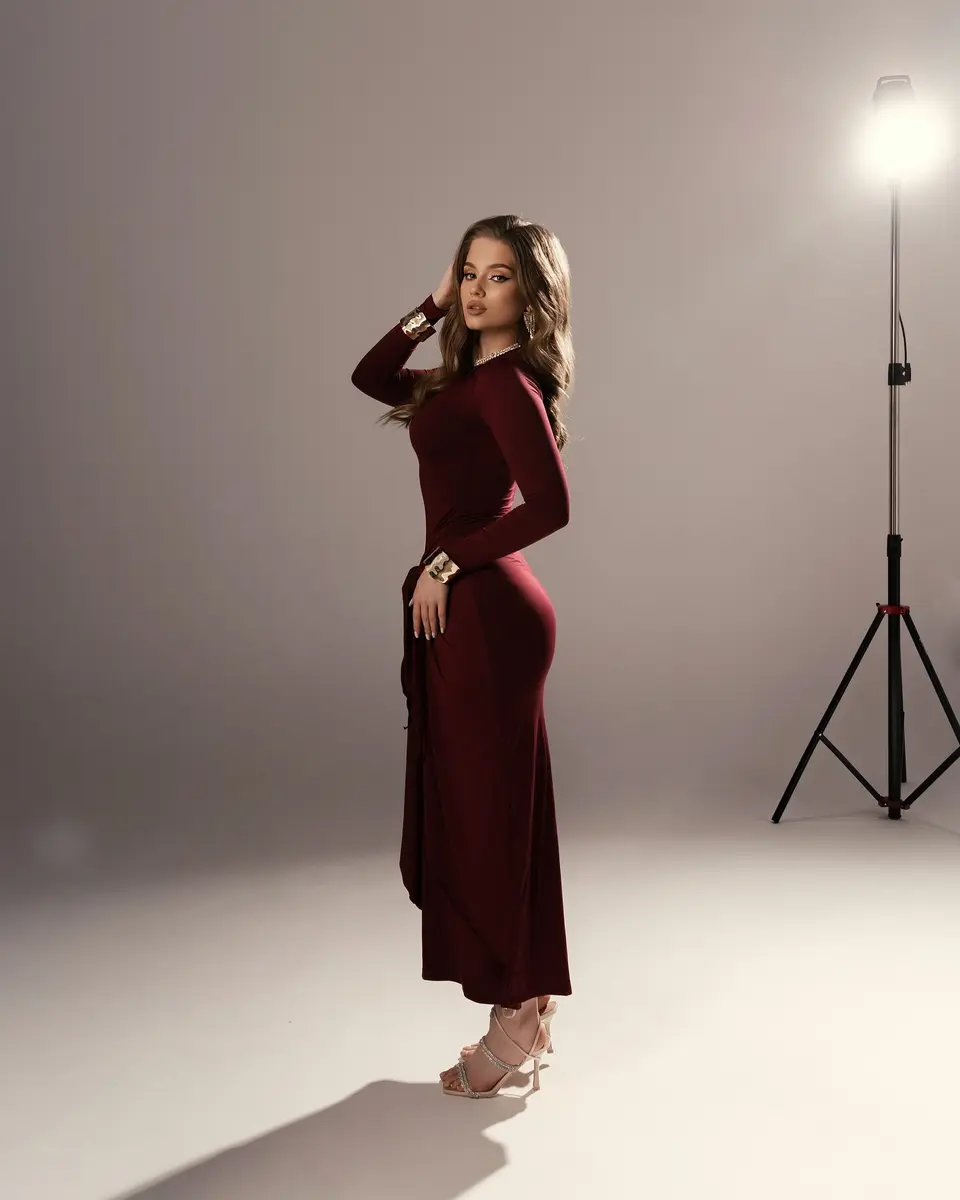 Miranda escort in Paris