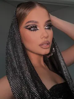 Miranda escort in Paris