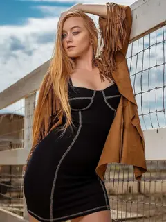 Shiella escort in Paris